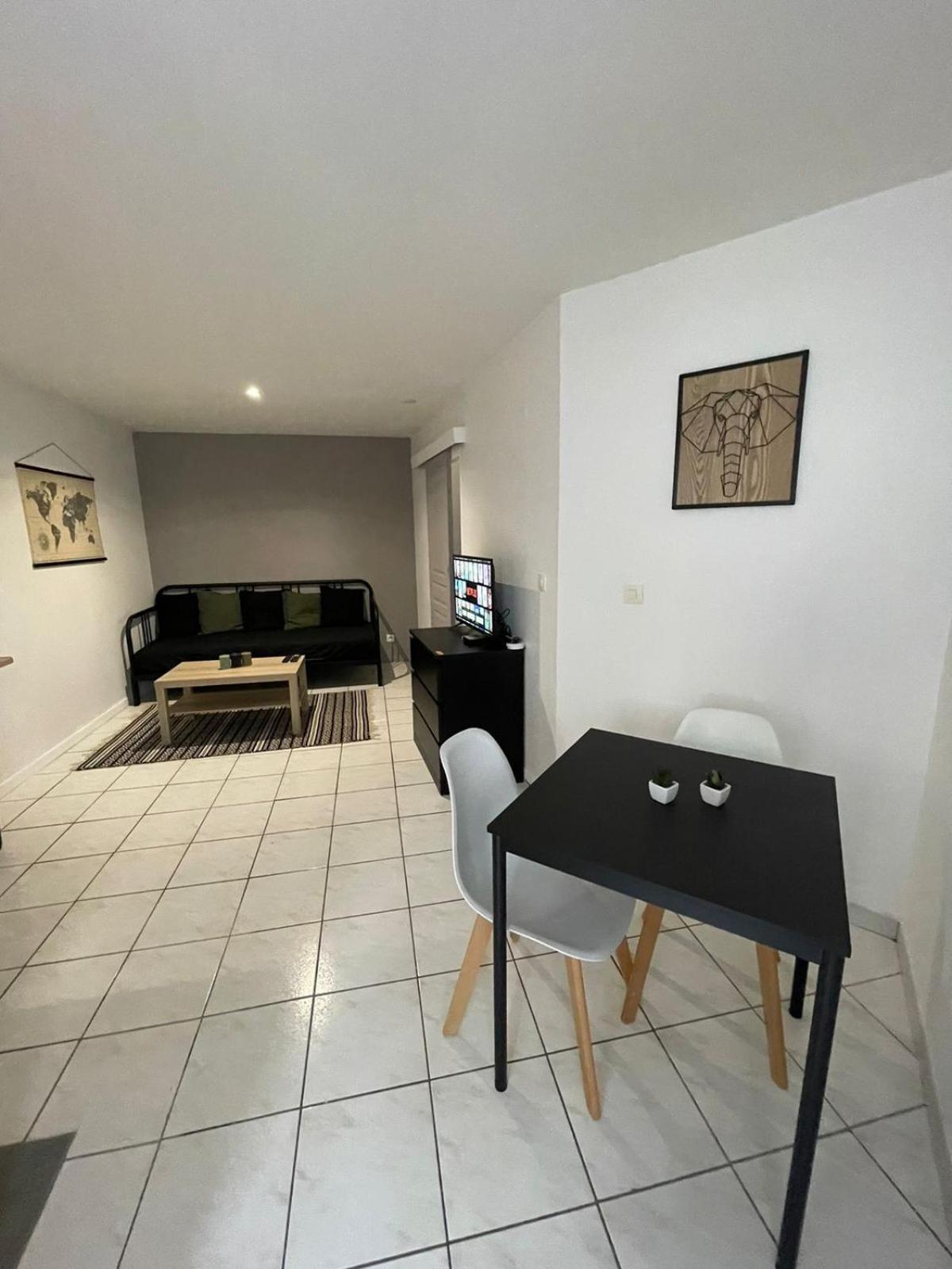 Charmant Studio L'Arnon A Issoudun Buitenkant foto